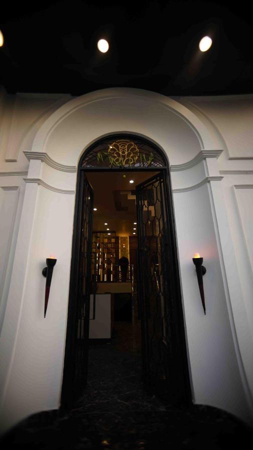 Hotel Soluxe Yamuna Nagar Экстерьер фото